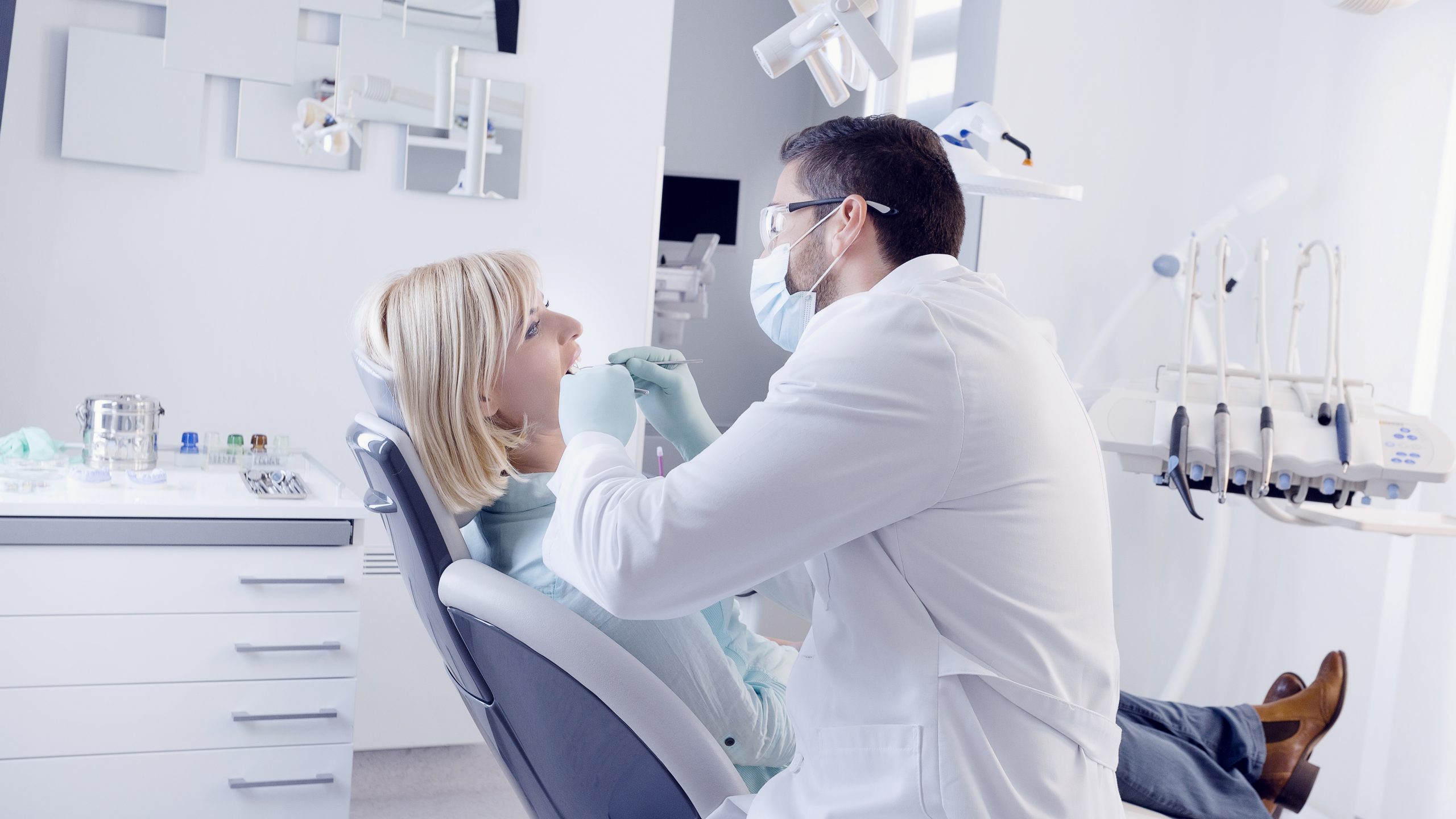 Dentist in Fullerton, CA